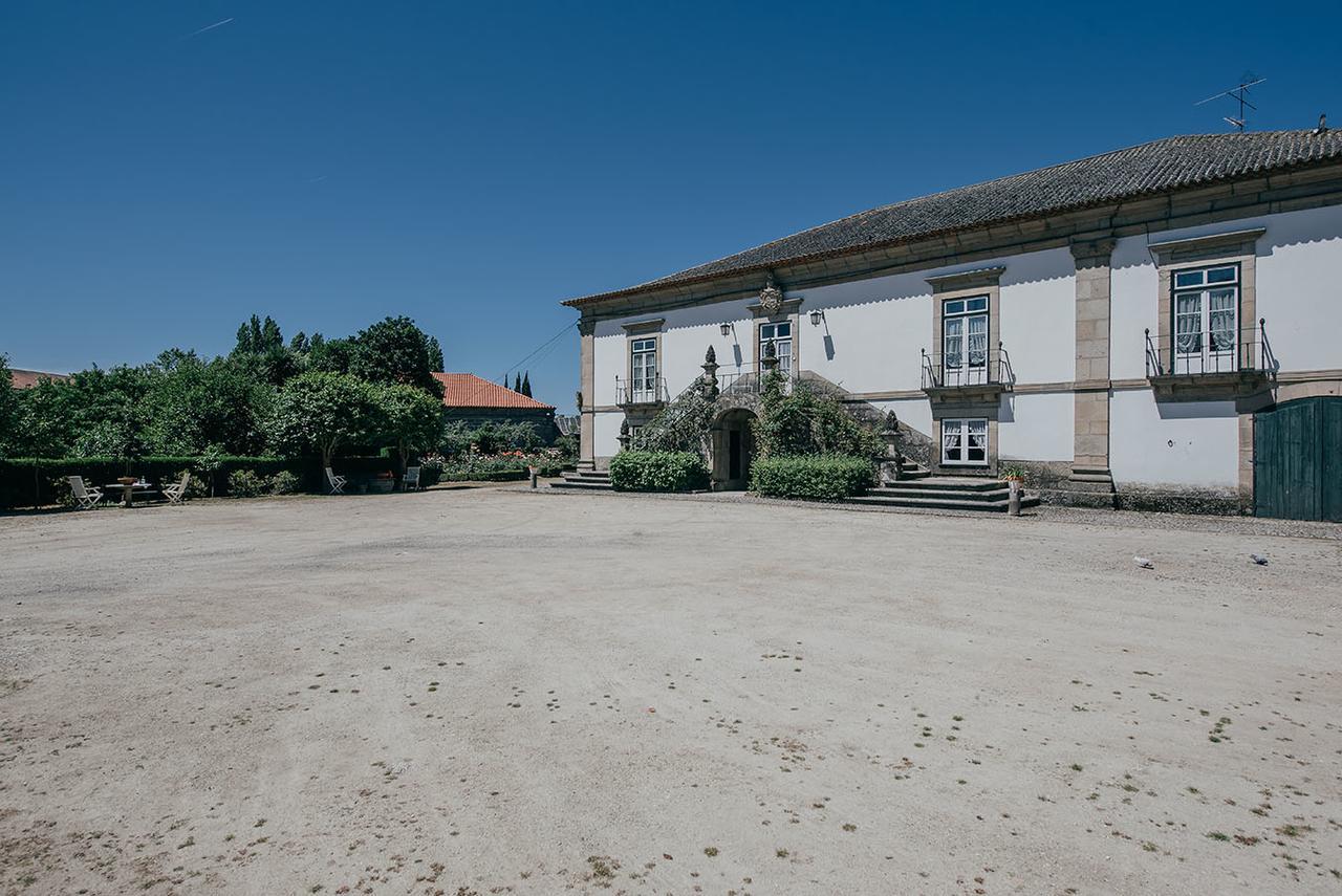 Casa Dos Pombais Acomodação com café da manhã Guimarães Exterior foto
