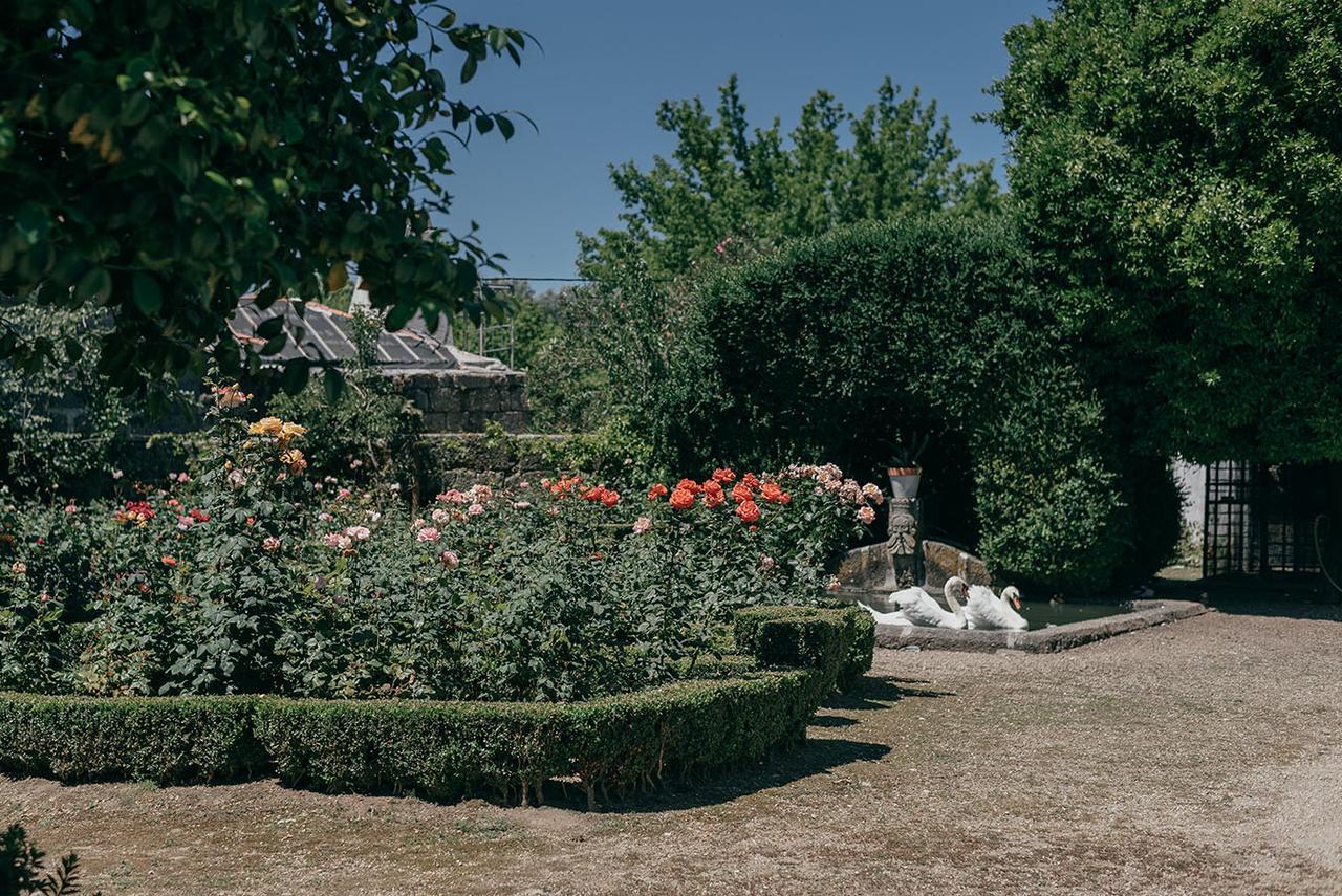 Casa Dos Pombais Acomodação com café da manhã Guimarães Exterior foto